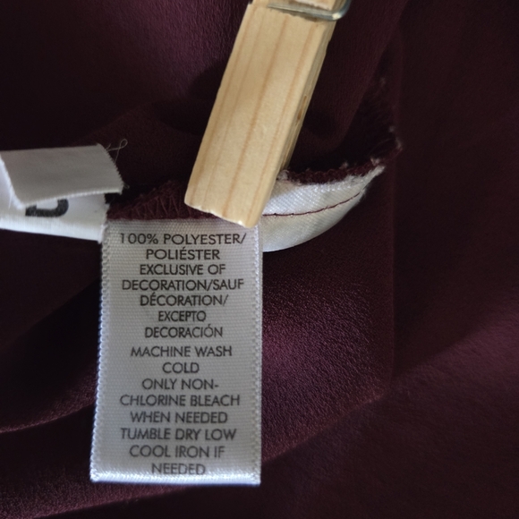 Ann Taylor Loft Burgundy Blouse with Black Lace Trim Size Large - Picture 5 of 8